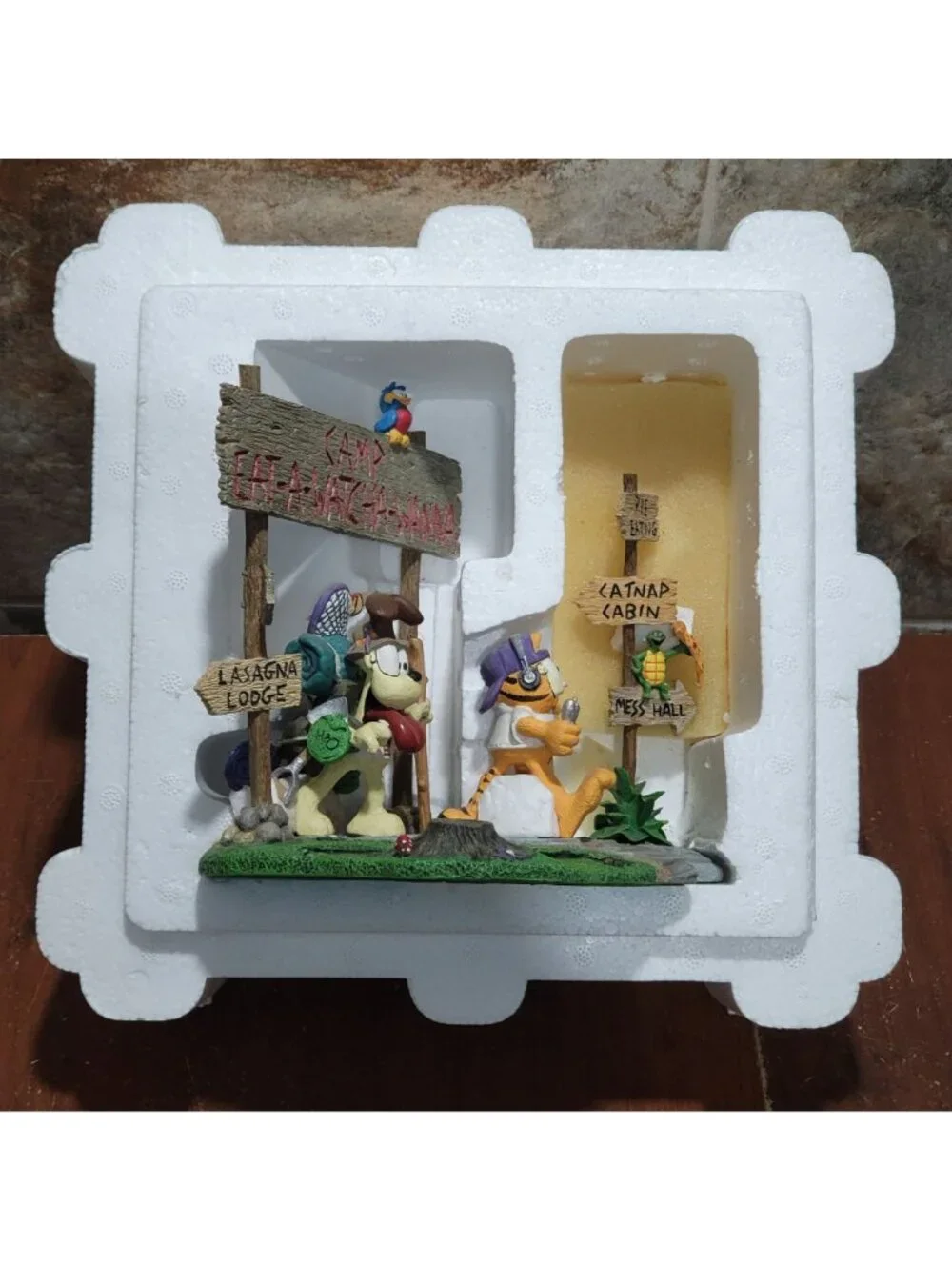 Garfield Camp Eat A Whatcha Wanna Danbury Mint Figurine 1993